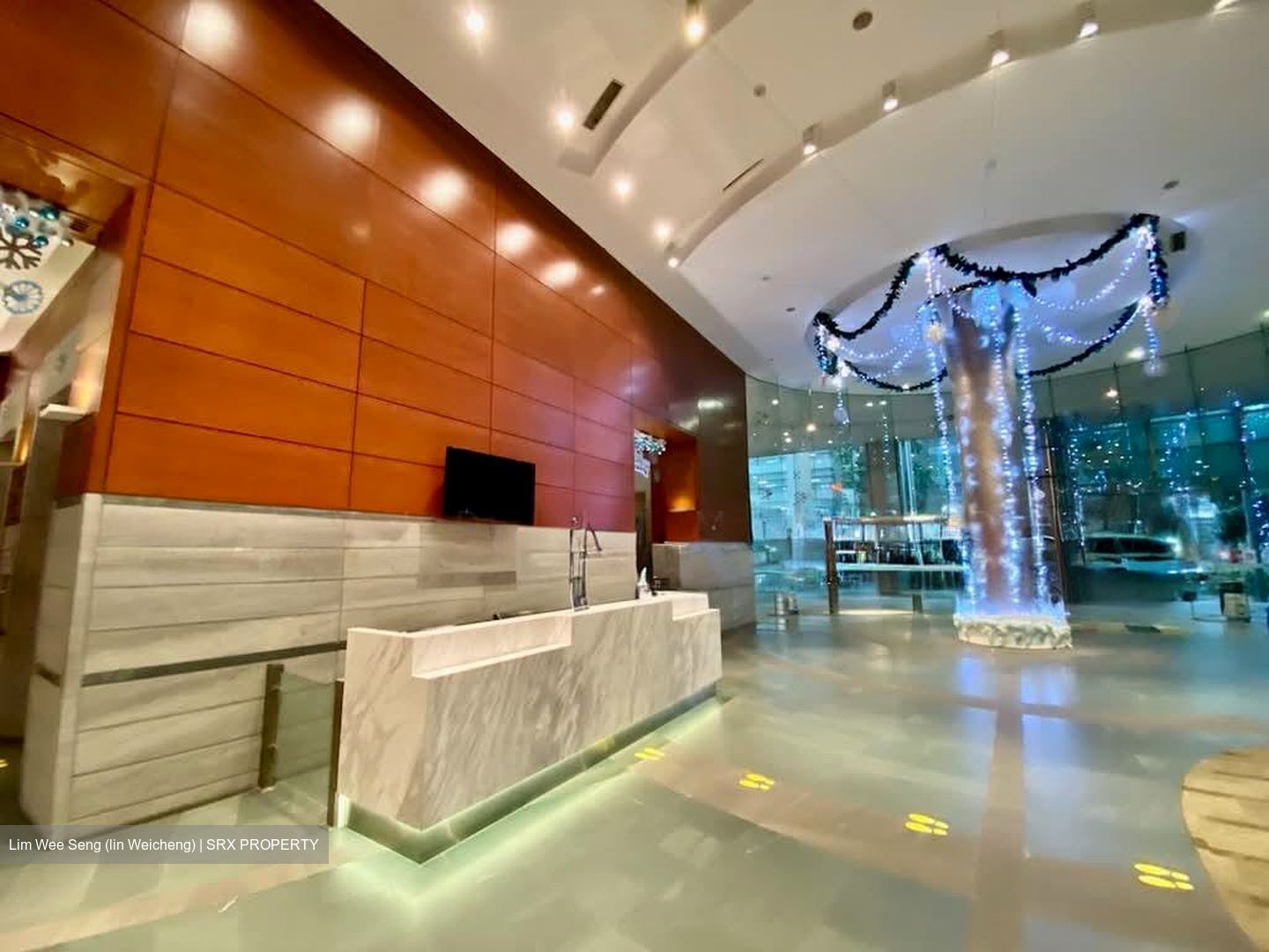 Samsung Hub (D1), Office #568689521